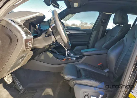 2021 BMW X4 xDrive30I z USA, uszkodzony, nr VIN 5UX2V1C08M9H97242